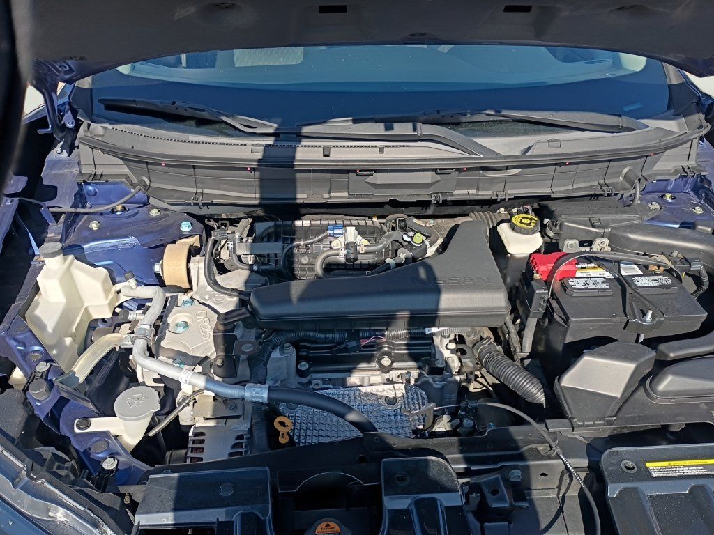 Used 2018 Nissan Rogue SV FWD image 26