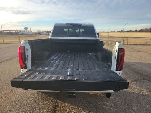 Used 2025 GMC Sierra 2500 Denali Ultimate image 32