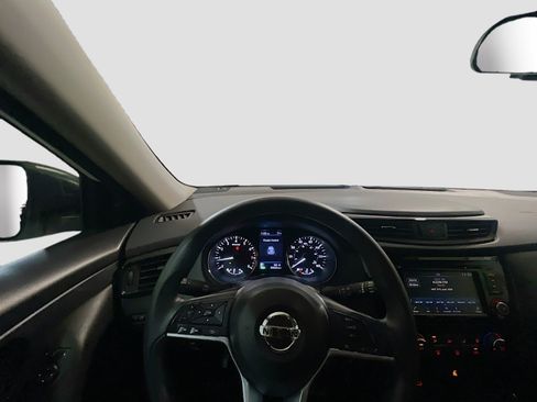 Used 2020 Nissan Rogue S FWD image 7