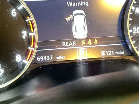 Used 2021 Nissan Sentra SV w/ Trunk Package image 13