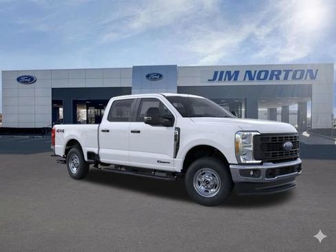 New 2026 Ford F250 XL w/ XL Chrome Package AWD/4WD image 9