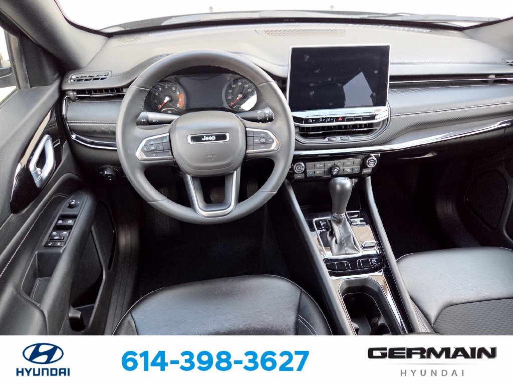 Used 2023 Jeep Compass Latitude w/ Convenience Group AWD/4WD image 17