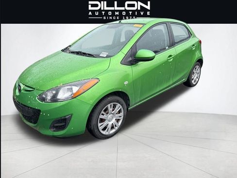Used 2013 MAZDA MAZDA2 Sport FWD image 6