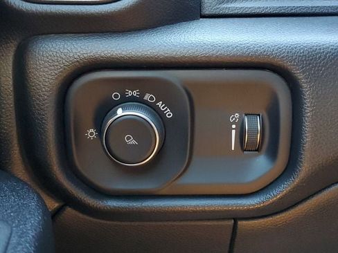 Certified 2022 RAM 2500 Tradesman w/ Chrome Appearance Group image 35