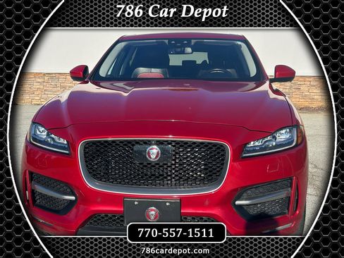 Used 2017 Jaguar F-PACE R-Sport image 1