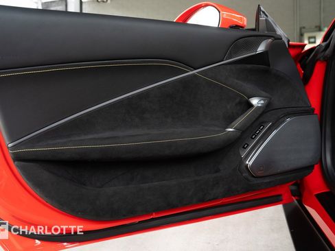Used 2024 Ferrari Roma Spider RWD image 20