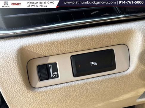 Used 2015 Cadillac ATS Luxury w/ Cold Weather Package image 18