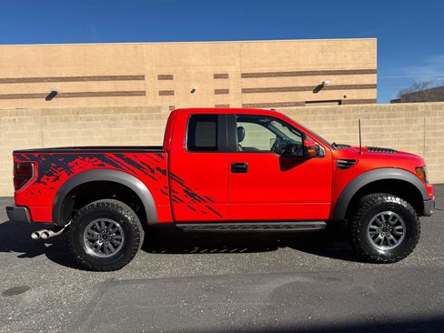Used 2010 Ford F150 Raptor image 13