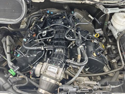 Used 2017 Ford Transit 250 130 Low Roof image 40