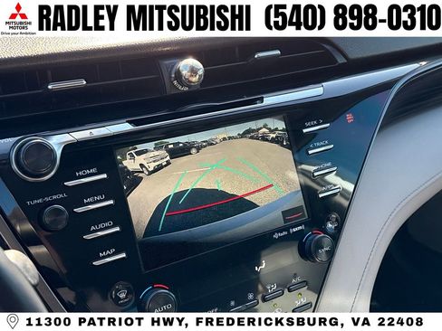 Used 2020 Toyota Camry XLE FWD image 12