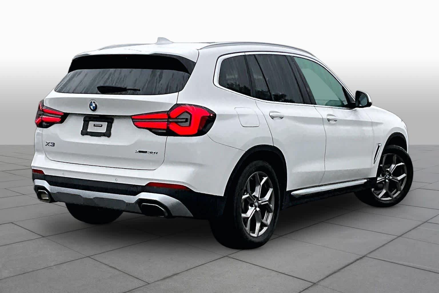 Used 2022 BMW X3 xDrive30i w/ Convenience Package AWD/4WD image 13