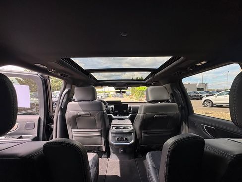 Used 2025 Ford Expedition Max Platinum w/ Stealth Performance Package AWD/4WD image 35