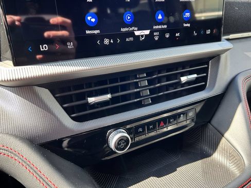 Certified 2025 Ford Explorer ST-Line w/ ST-Line Street Pack AWD/4WD image 30