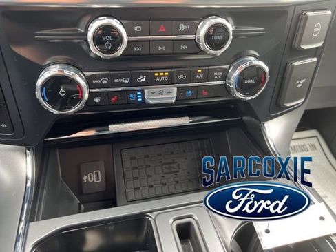 New 2025 Ford F150 Lariat w/ Equipment Group 501A Mid image 17