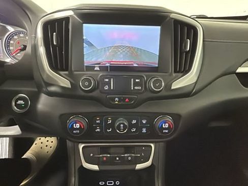 Used 2023 GMC Terrain SLE w/ Driver Convenience Package FWD image 24