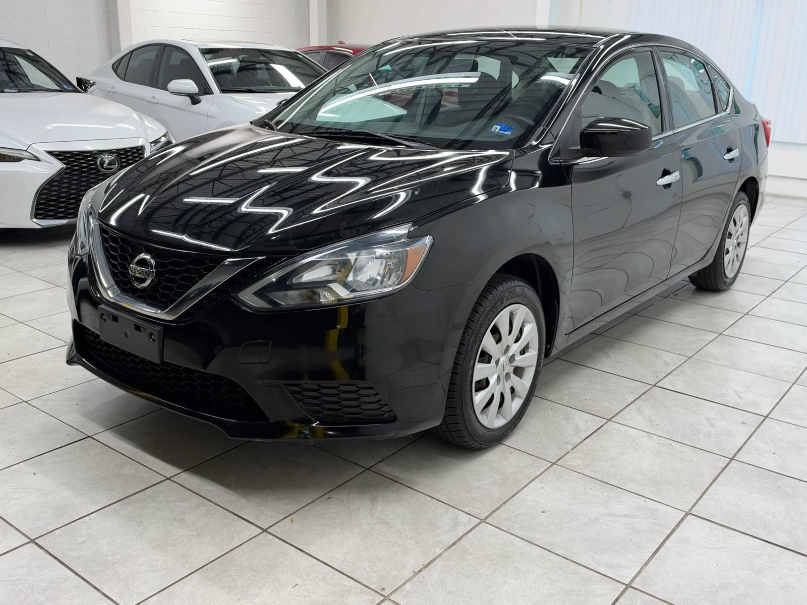 Used 2017 Nissan Sentra SV FWD image 3