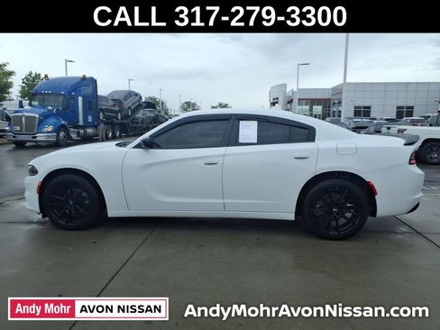 Used 2023 Dodge Charger SXT RWD image 5
