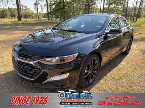 Used 2024 Chevrolet Malibu LT w/ Midnight Edition image 1