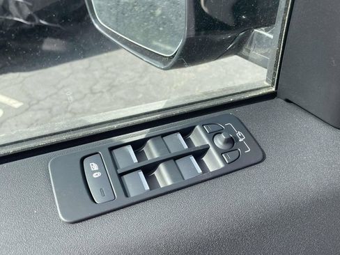 New 2026 Land Rover Discovery Sport Landmark AWD/4WD image 26