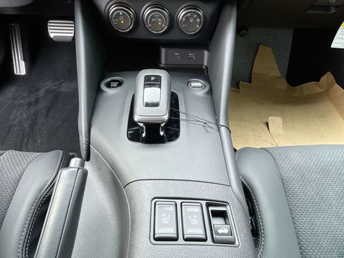 New 2024 Nissan Z Performance w/ Floor Mat Package RWD image 18