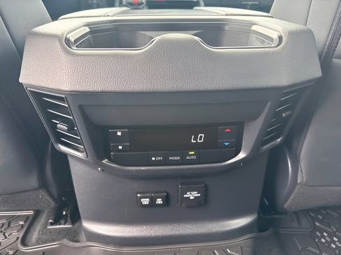 Used 2025 Toyota Sequoia TRD Pro AWD/4WD image 8