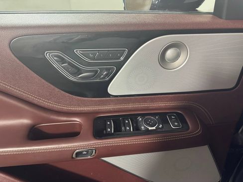 Certified 2023 Lincoln Aviator Black Label w/ Dynamic Handling Package AWD/4WD image 24