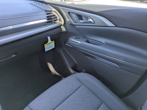 New 2026 Chevrolet Traverse LT image 13