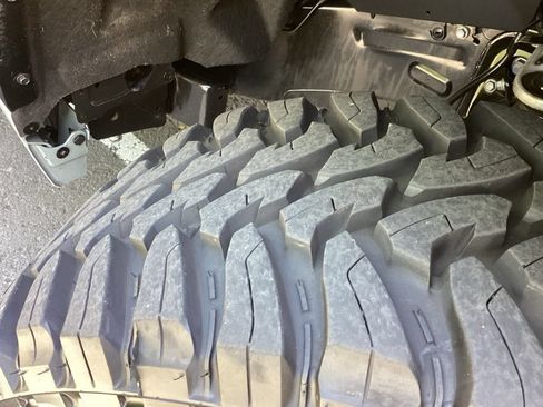 Used 2025 Toyota Tundra Platinum w/ TRD Off-Road Package AWD/4WD image 7