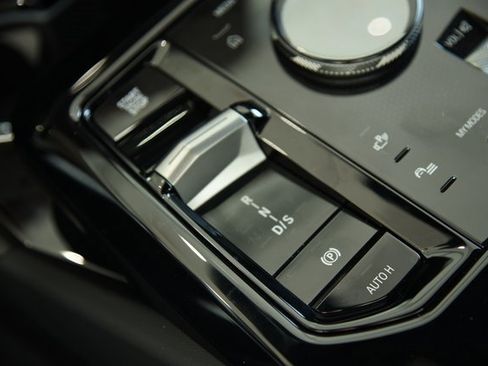 Certified 2024 BMW 530i xDrive w/ Premium Package image 16