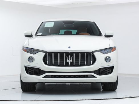 Certified 2022 Maserati Levante GT image 8