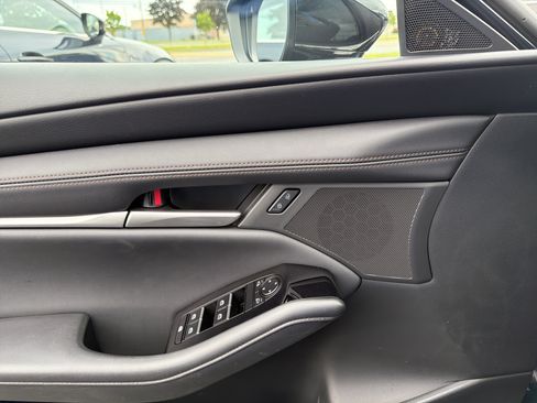 Used 2024 MAZDA MAZDA3 s FWD image 14