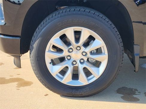 New 2026 Chevrolet Silverado 1500 Custom image 9