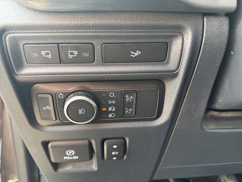 Used 2022 Ford F150 Lariat w/ Equipment Group 502A High image 57