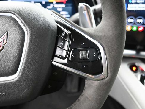 Used 2021 Chevrolet Corvette Stingray Preferred Cpe w/ Engine Appearance Package RWD image 13