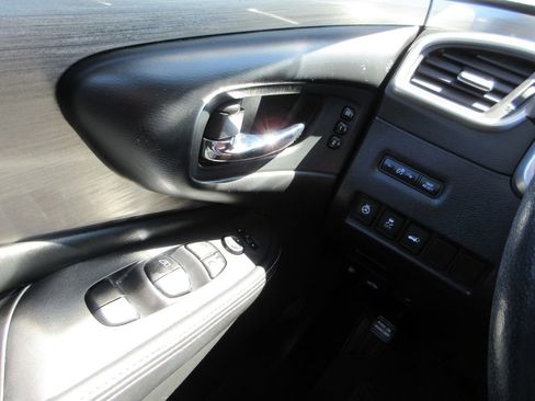 Used 2018 Nissan Murano Platinum AWD/4WD image 28