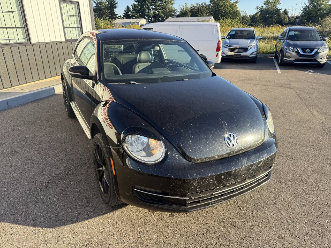 Used 2013 Volkswagen Beetle TDI FWD image 4