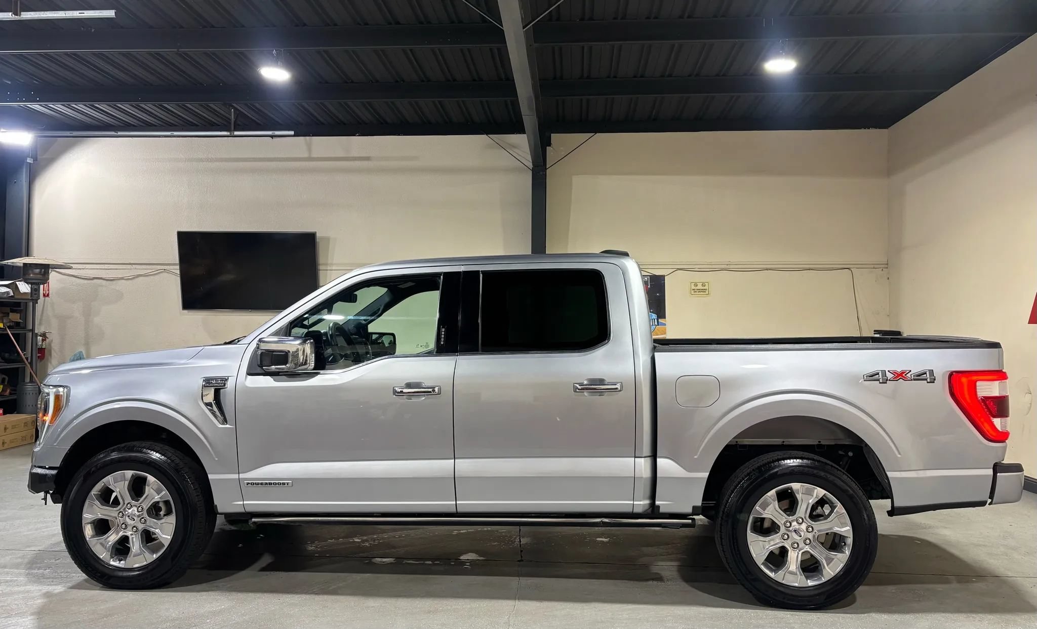 Used 2022 Ford F150 Platinum w/ Bed Utility Package AWD/4WD image 7