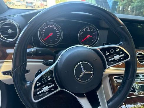 Used 2019 Mercedes-Benz E 300 image 5