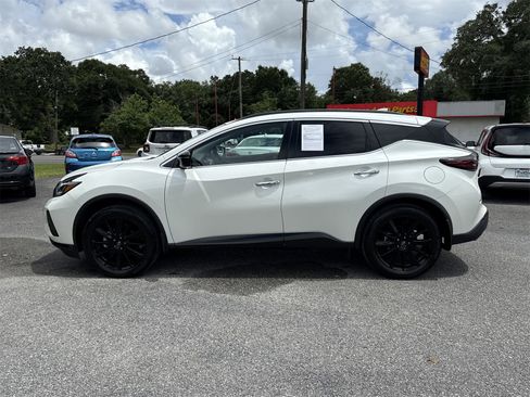 Used 2024 Nissan Murano SV w/ SV Midnight Edition Package image 2