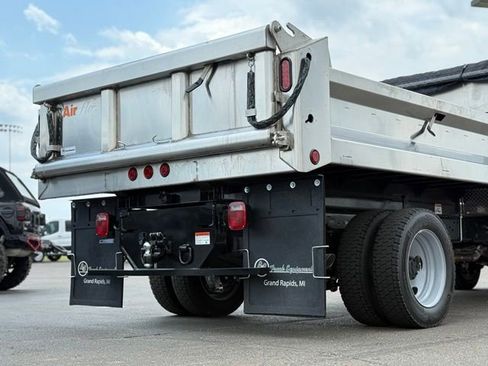New 2026 Ford F550 4x4 Regular Cab Super Duty image 43