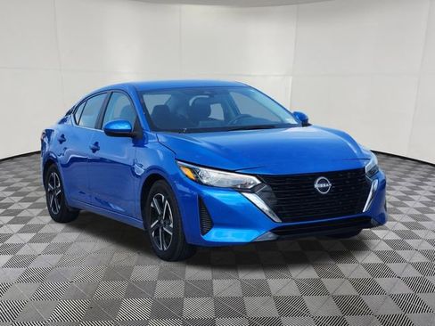 Used 2024 Nissan Sentra SV FWD image 2