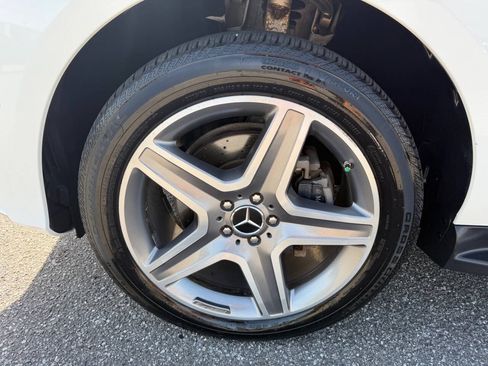 Used 2017 Mercedes-Benz GLE 400 4MATIC image 23