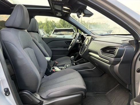 Certified 2025 Subaru Forester Premium AWD/4WD image 17