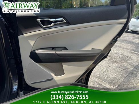 Used 2026 Kia Sportage EX FWD image 30