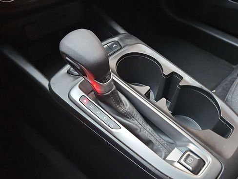 Certified 2025 Chevrolet Trax LS image 32