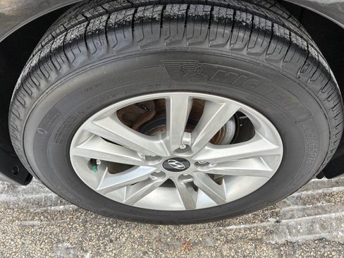 Used 2017 Hyundai Sonata SE w/ Cargo Package image 23