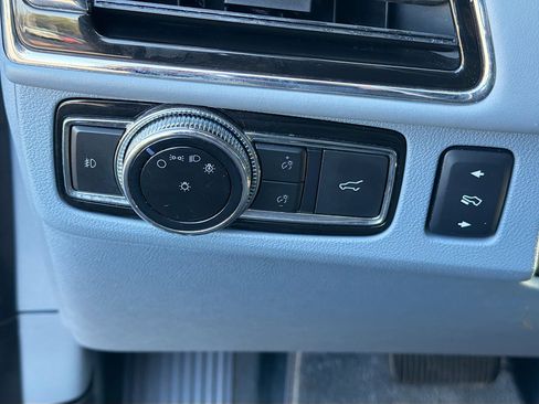 Used 2018 Lincoln Navigator L Black Label image 37