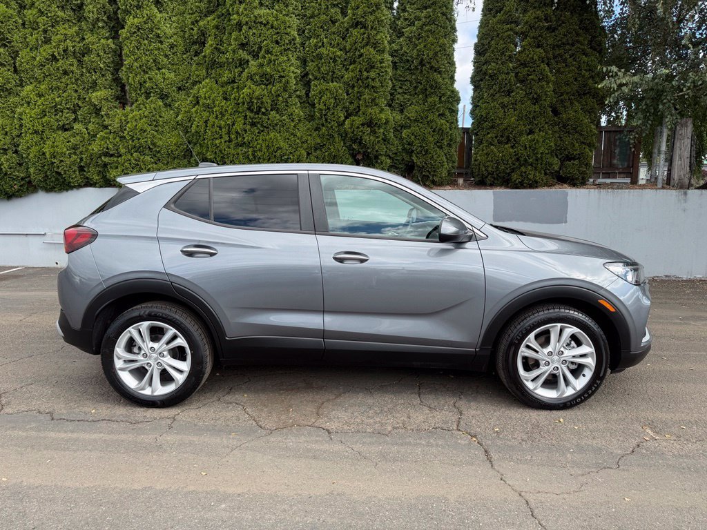 Used 2020 Buick Encore GX Preferred w/ Cold Weather Comfort Package FWD image 10