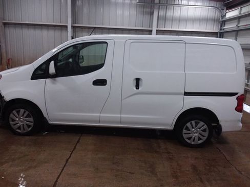 Used 2015 Nissan NV200 SV w/ Back Door Glass Package image 4