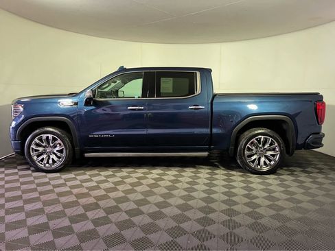Used 2023 GMC Sierra 1500 Denali w/ Denali Reserve Package AWD/4WD image 4